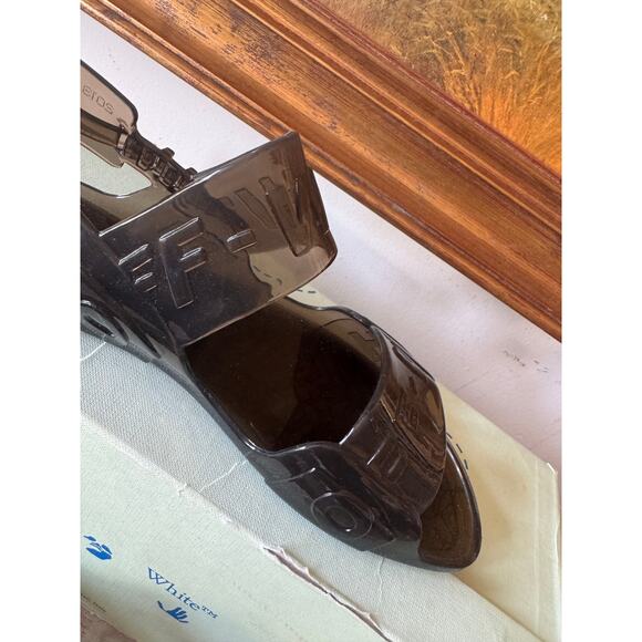 Off White Transparent Jelly Zip Tie Slingback Flat Sandal w Box Ladies Size 5 - Picture 6 of 9